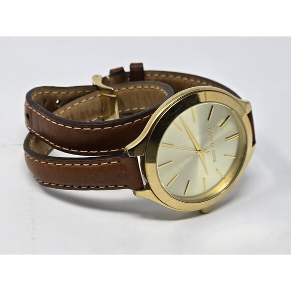 Michael Kors Runway MK2256 Womens Brown Leather Analog Dial Quartz Watch No Batt